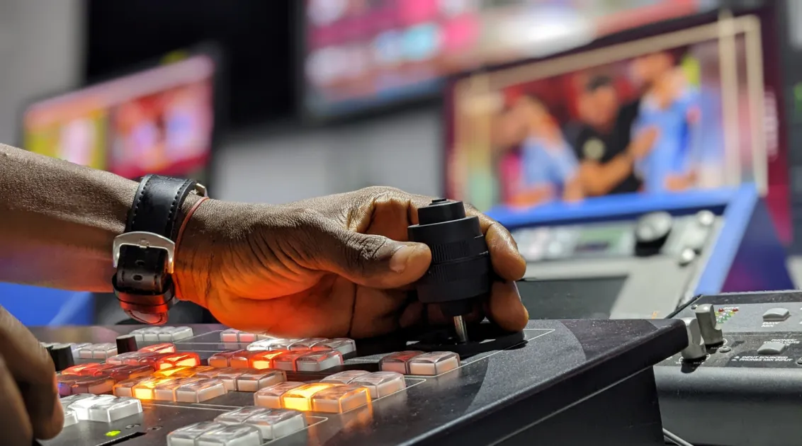 vMix ou ATEM : quelle régie pour votre live ?